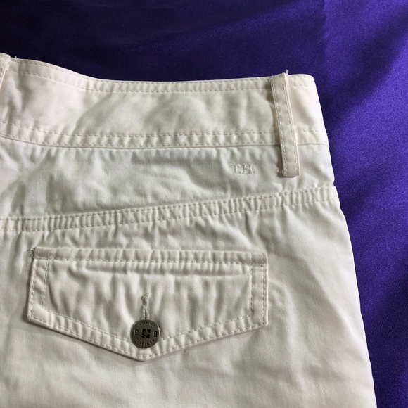 📌Tommy Hilfiger Janie Fit White Short - Picture 7 of 7